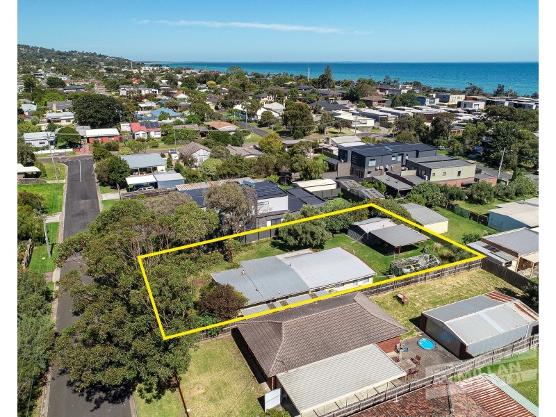 88 Watson Avenue, Dromana VIC 3936