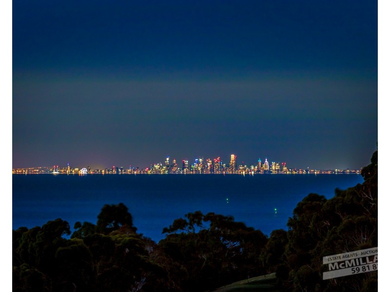42 Elizabeth Drive, Rosebud VIC 3939