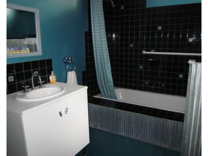 69 Fourth Avenue, Rosebud VIC 3939