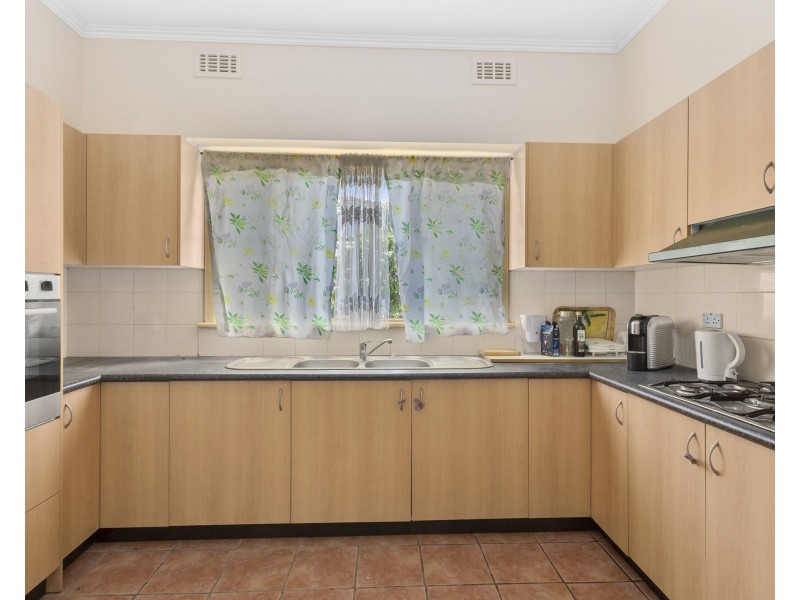 24 Cass Street, Rosebud VIC 3939