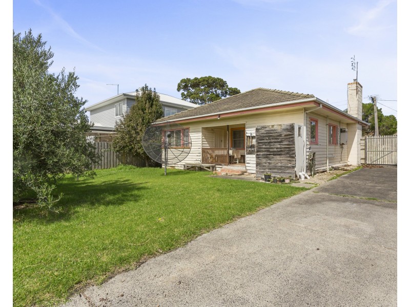 24 Cass Street, Rosebud VIC 3939