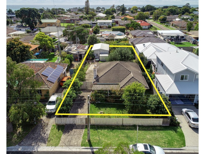 24 Cass Street, Rosebud VIC 3939