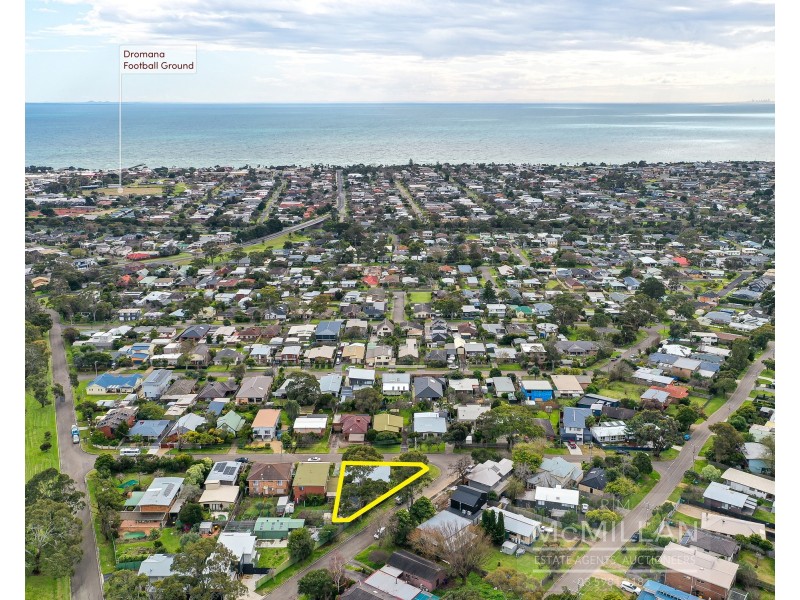 1 Dahlia Street, Dromana VIC 3936