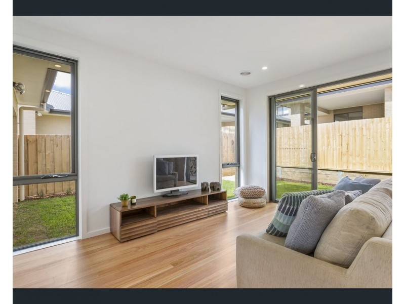 1/169 Bayview Road, Mccrae VIC 3938