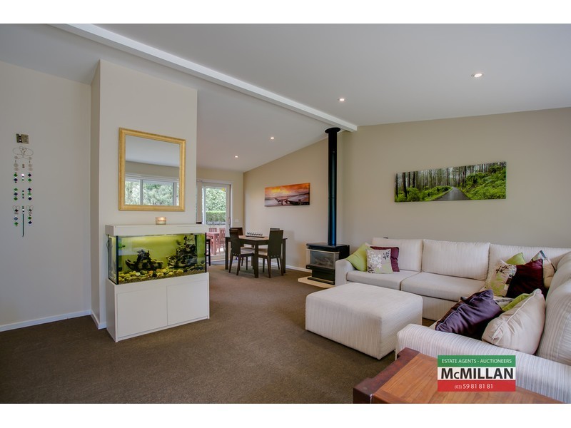 28 Cleeland Crt, Rosebud VIC 3939