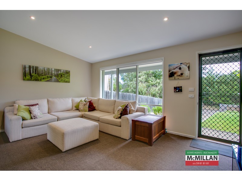 28 Cleeland Crt, Rosebud VIC 3939