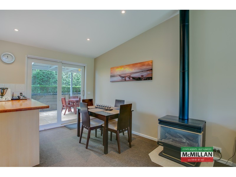 28 Cleeland Crt, Rosebud VIC 3939