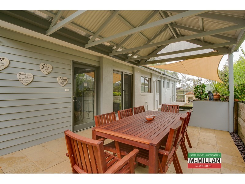 28 Cleeland Crt, Rosebud VIC 3939
