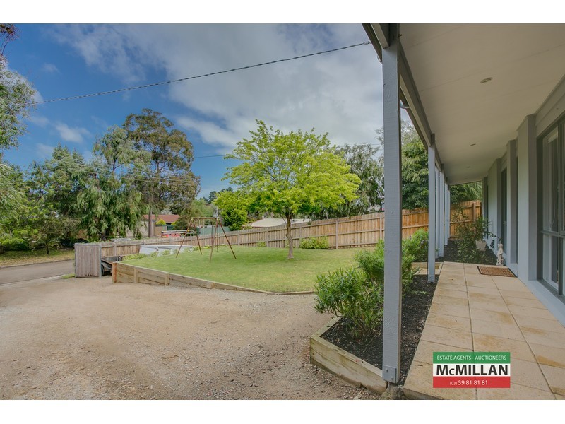 28 Cleeland Crt, Rosebud VIC 3939