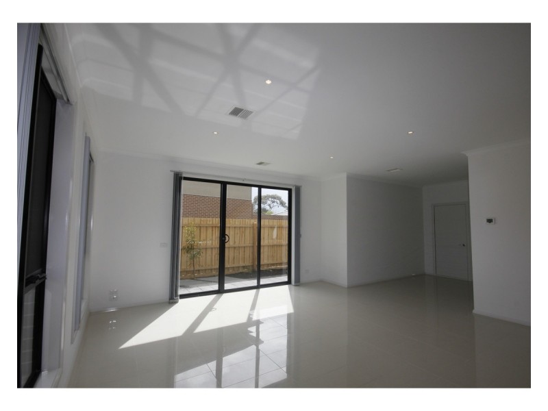 1/1-3 Como Court, Dromana VIC 3936