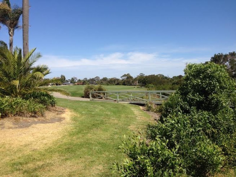 14 Golf Course Circle, Safety Beach VIC 3936