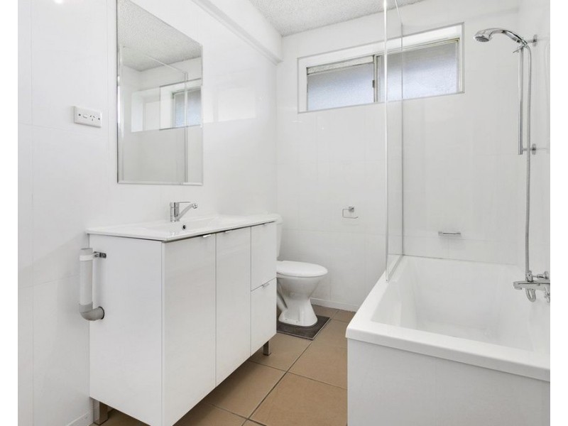 2/61 Kangerong Avenue, Dromana VIC 3936