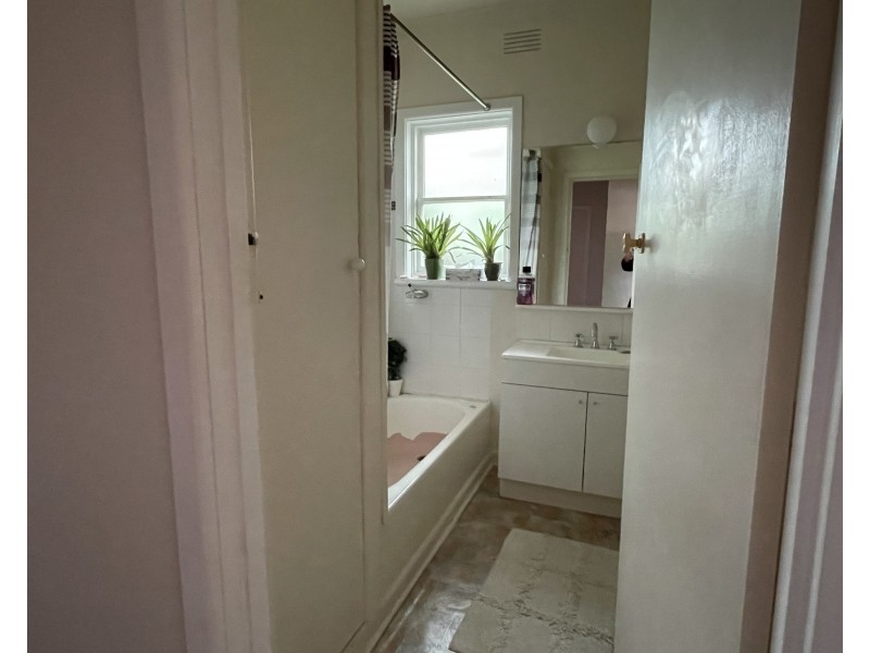 8 McCombe Street, Rosebud VIC 3939