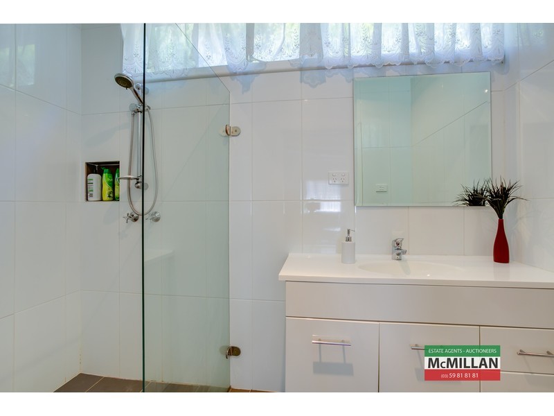 26 Foothills Avenue, Mccrae VIC 3938