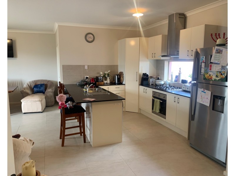 3/215 Dromana Parade, Safety Beach VIC 3936