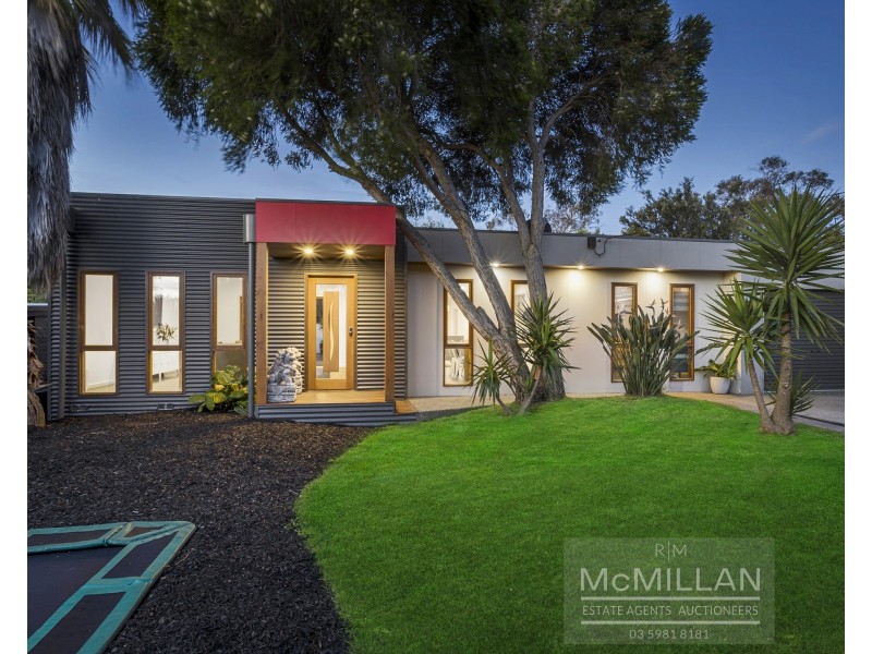 24 Sunningdale Road, Rosebud VIC 3939