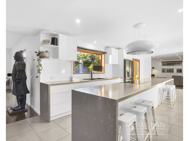 24 Sunningdale Road, Rosebud VIC 3939