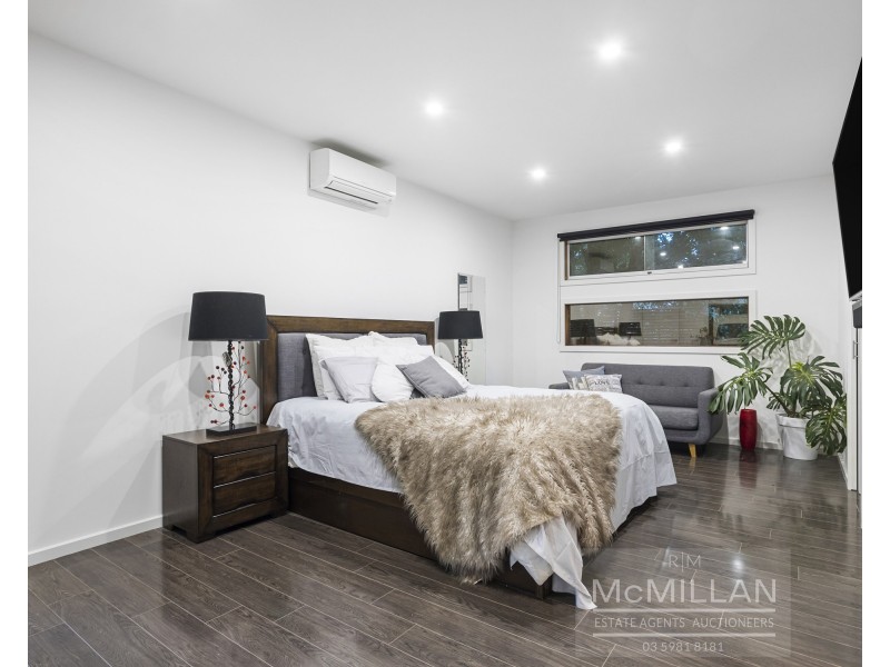 24 Sunningdale Road, Rosebud VIC 3939