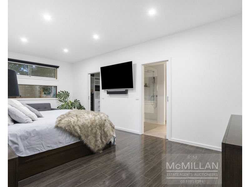 24 Sunningdale Road, Rosebud VIC 3939