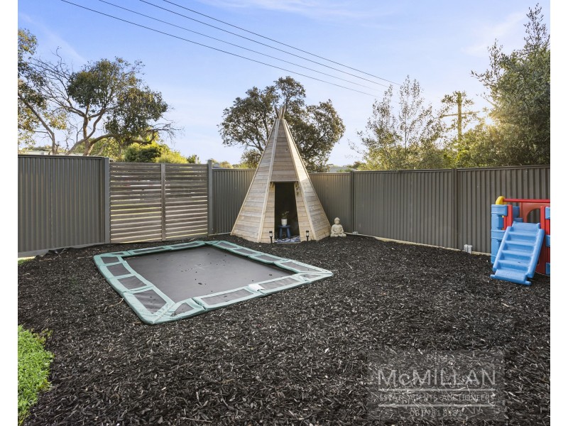 24 Sunningdale Road, Rosebud VIC 3939