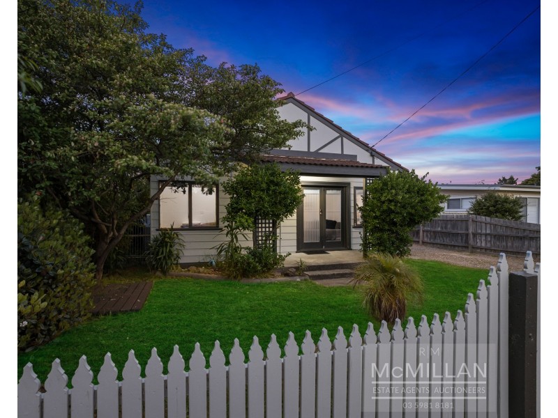 7 Karadoc Street, Dromana VIC 3936