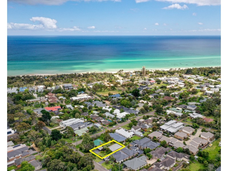 25 The Avenue, Mccrae VIC 3938