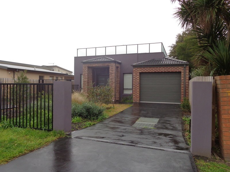 1/33 Dromana Parade, Safety Beach VIC 3936