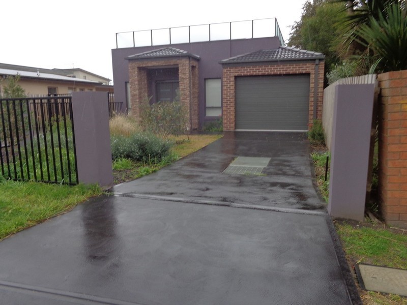 1/33 Dromana Parade, Safety Beach VIC 3936