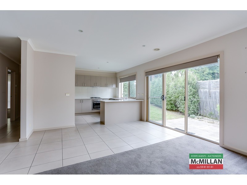 3/2 Phillip Street, Rosebud VIC 3939