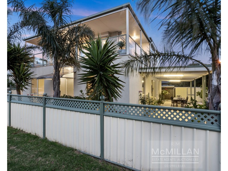 2a Walter Street, Safety Beach VIC 3936