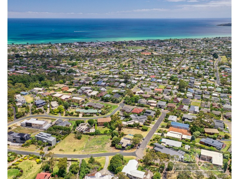 2 Somerset Drive, Dromana VIC 3936