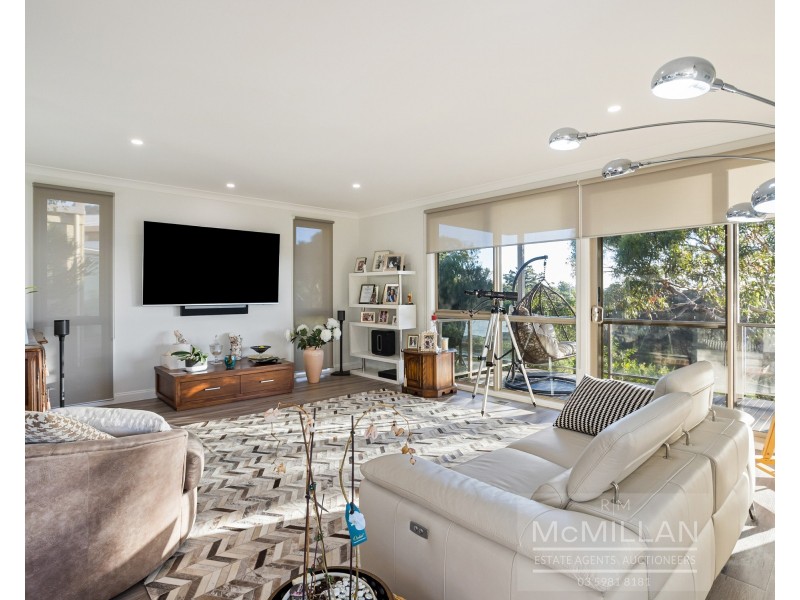 8 Drury Lane, Dromana VIC 3936