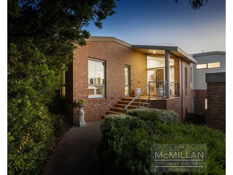 8 Drury Lane, Dromana VIC 3936