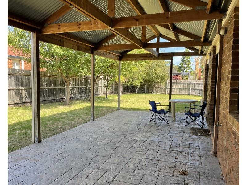 18 Dusky Drive, Safety Beach VIC 3936