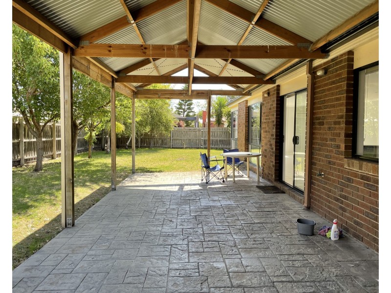 18 Dusky Drive, Safety Beach VIC 3936