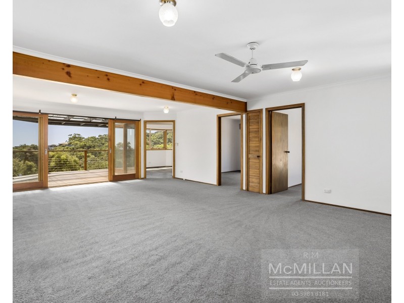 42 Murawa Drive, Rosebud VIC 3939