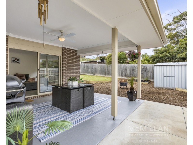 13 Sunningdale Road, Rosebud VIC 3939