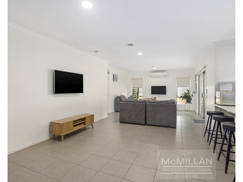 13 Sunningdale Road, Rosebud VIC 3939