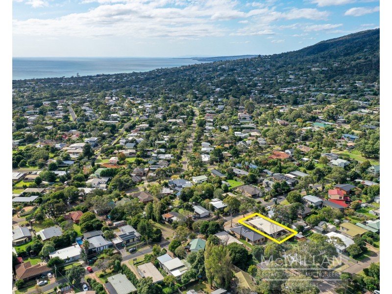 13 Sunningdale Road, Rosebud VIC 3939