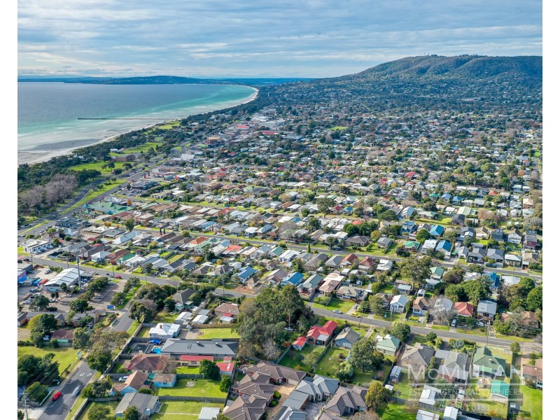 10 First Avenue, Rosebud VIC 3939