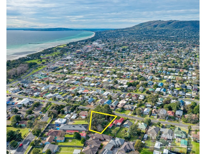 10 First Avenue, Rosebud VIC 3939