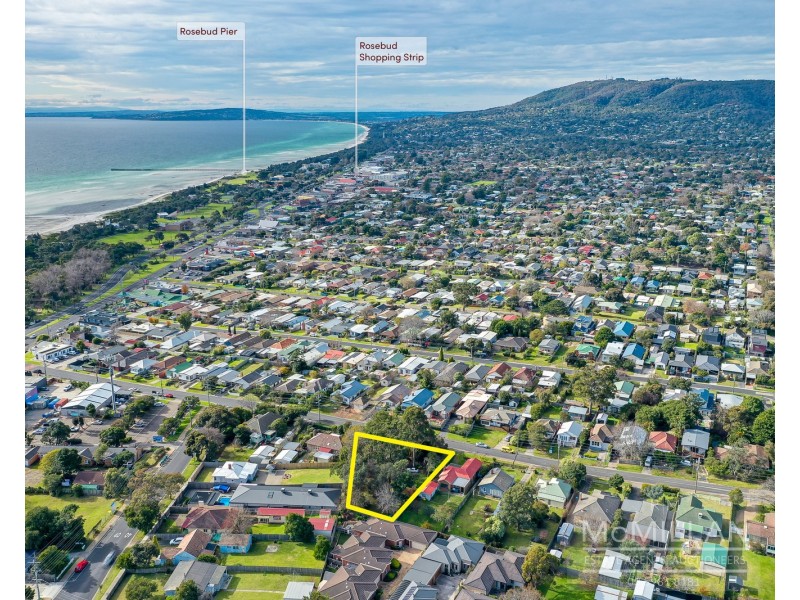10 First Avenue, Rosebud VIC 3939