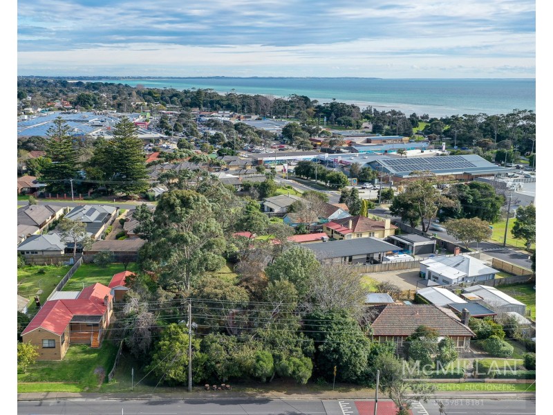 10 First Avenue, Rosebud VIC 3939