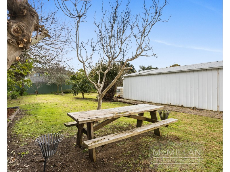 21 Davies Street, Safety Beach VIC 3936
