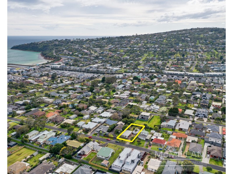 21 Davies Street, Safety Beach VIC 3936