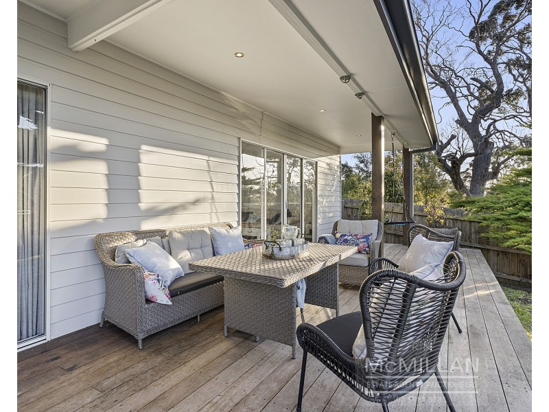 128 Elizabeth Dve, Rosebud VIC 3939