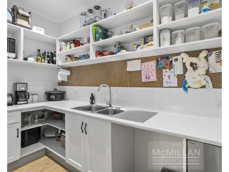 128 Elizabeth Dve, Rosebud VIC 3939
