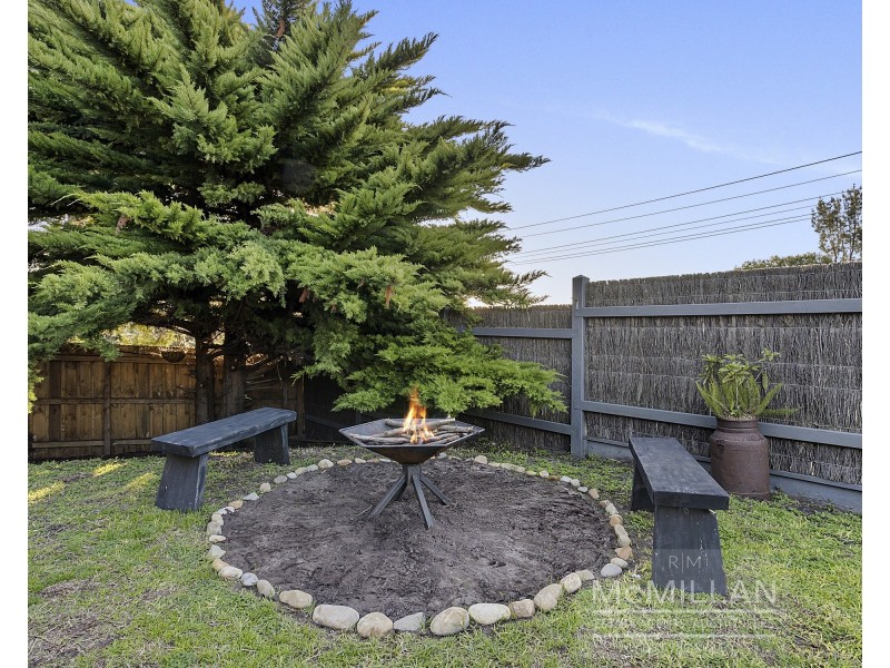 128 Elizabeth Dve, Rosebud VIC 3939