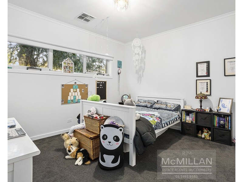 128 Elizabeth Dve, Rosebud VIC 3939