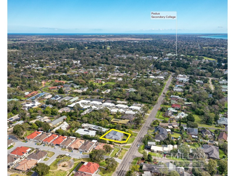 128 Elizabeth Dve, Rosebud VIC 3939